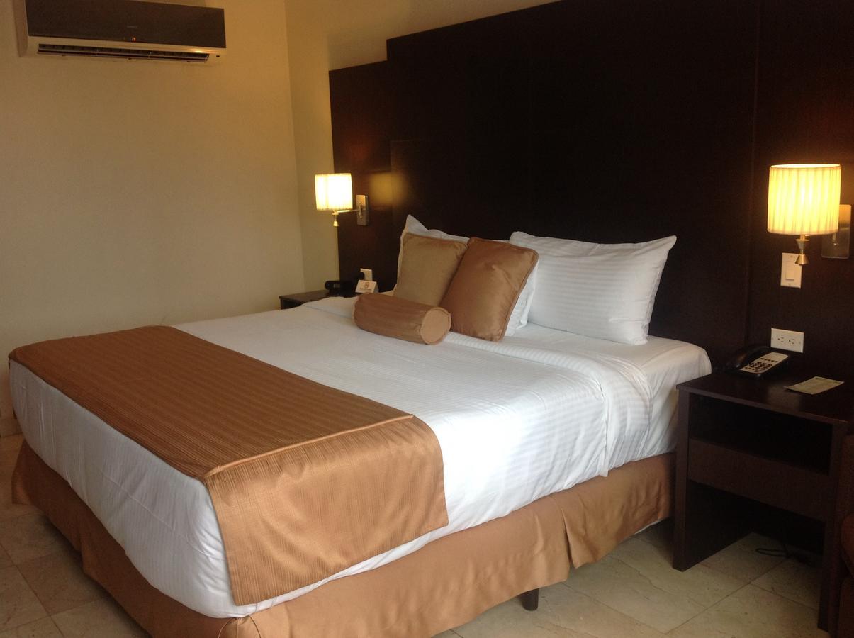 Wyndham Garden Panama City Phòng bức ảnh