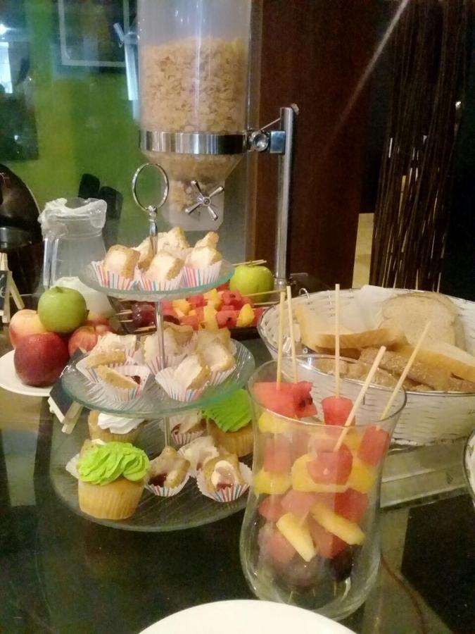 Wyndham Garden Panama City Phòng bức ảnh