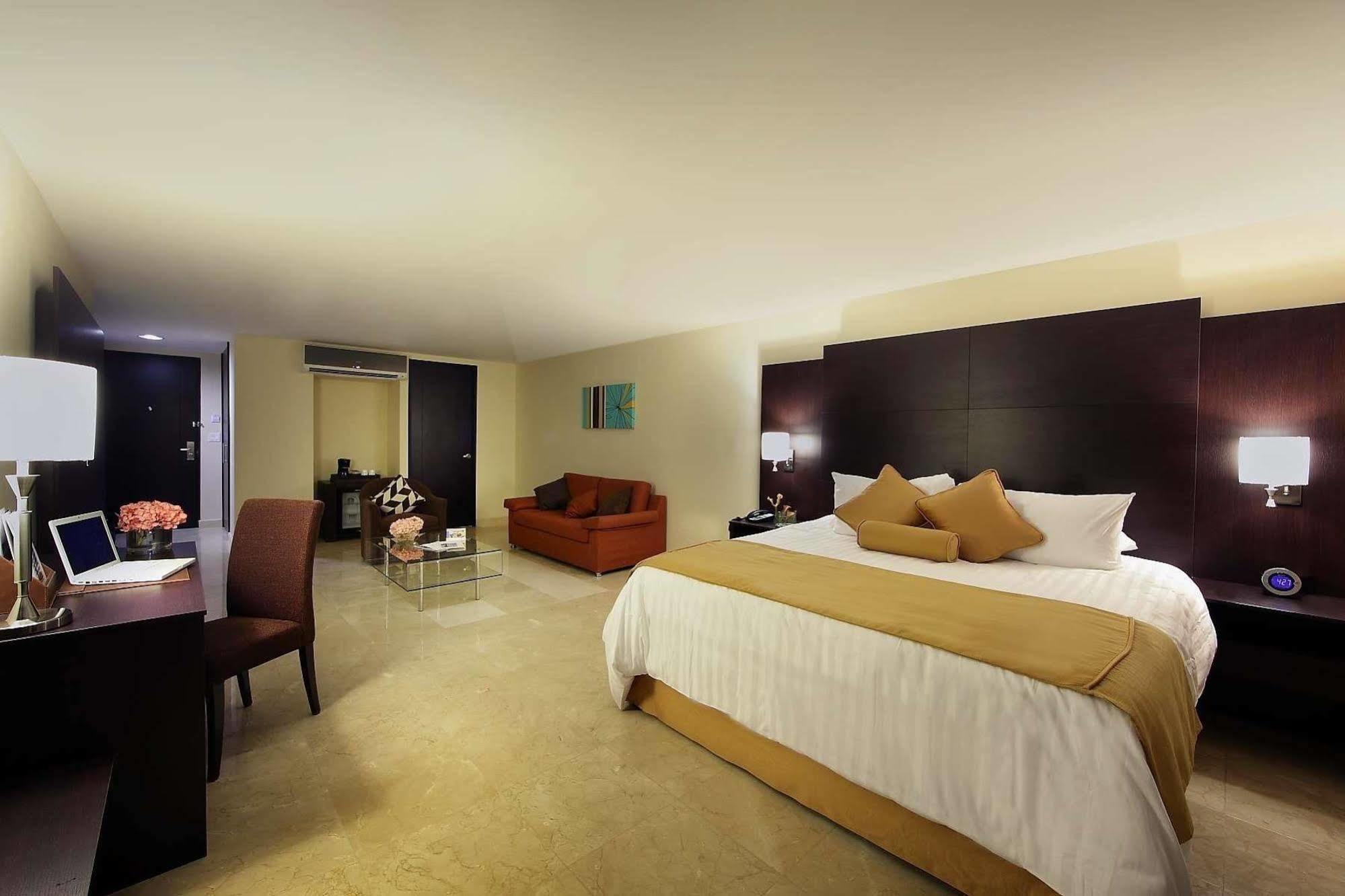 Wyndham Garden Panama City Ngoại thất bức ảnh